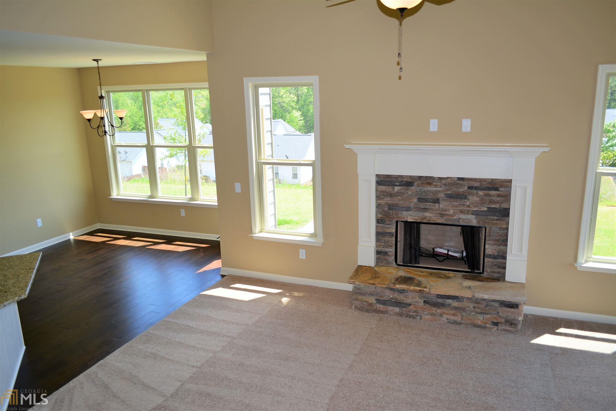 213 N Pointe Dr, Lagrange, GA 30241 photo 13
