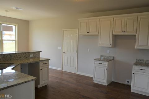 301 Phipps Dr, Lagrange, GA 30241 photo 8