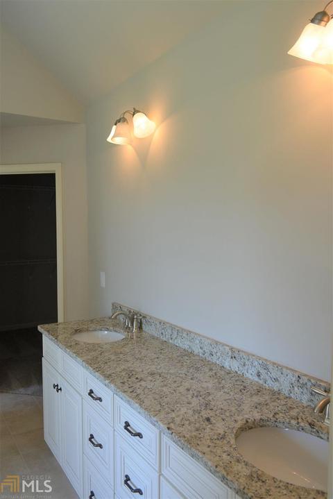 301 Phipps Dr, Lagrange, GA 30241 photo 19