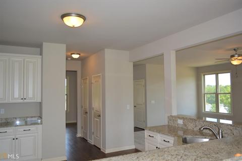 301 Phipps Dr, Lagrange, GA 30241 photo 13