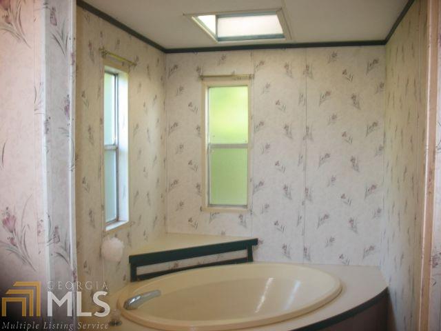 672 Borders Rd, Commerce, GA 30530 photo 11