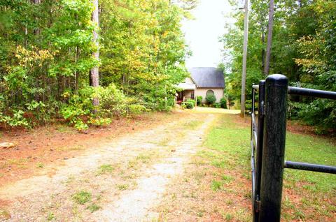 158 Antony Dr, Jackson, GA 30233 photo 3