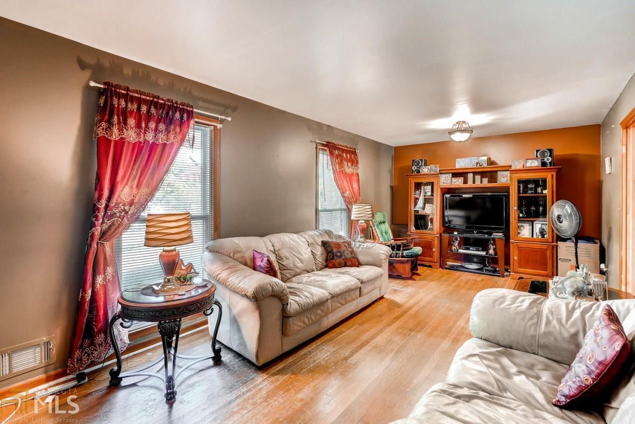 6121 Twilight Trl, Morrow, GA 30260 photo 3