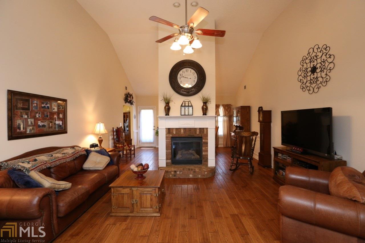 222 Prominent Loop, Mcdonough, GA 30253 photo 4