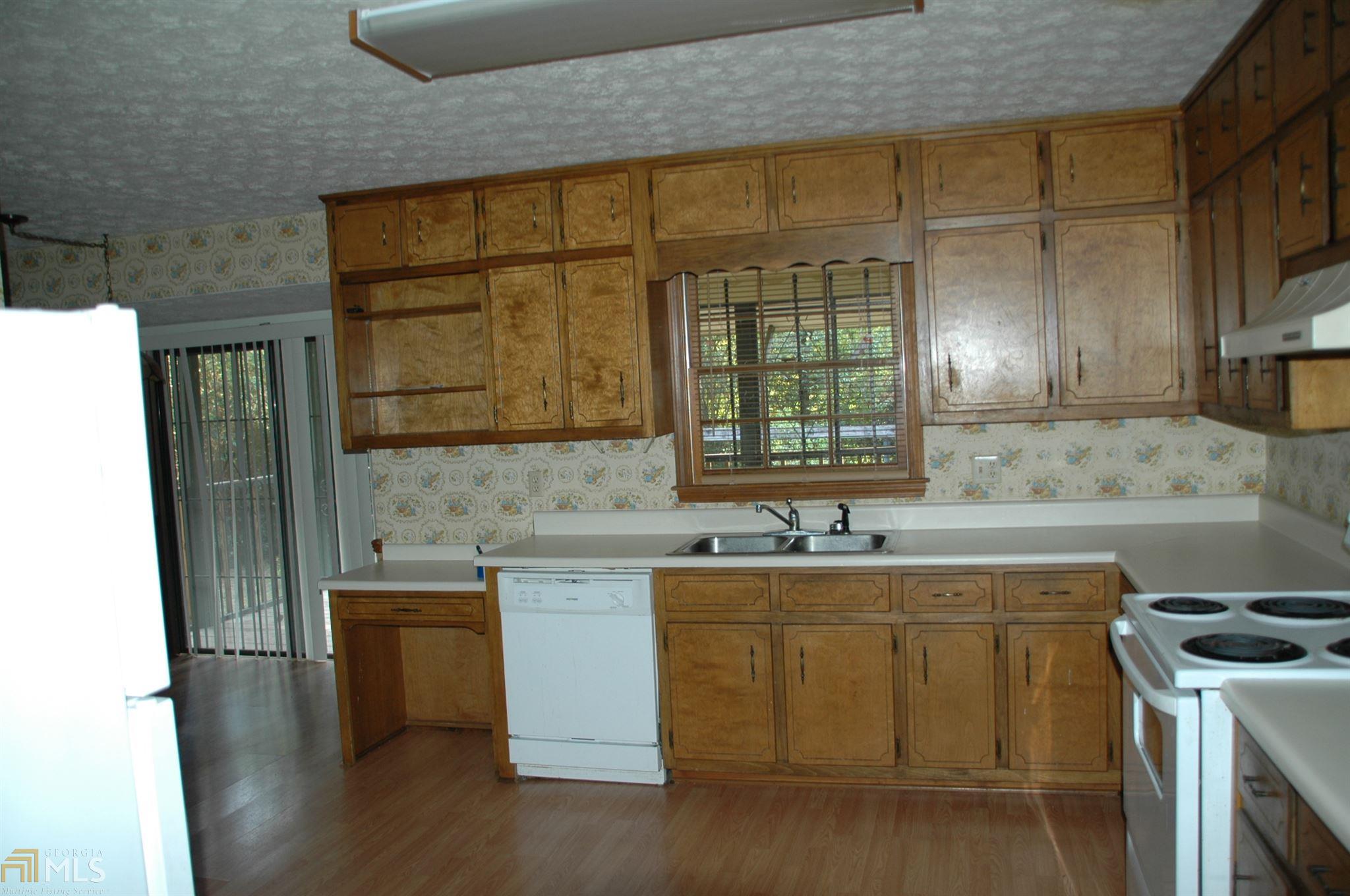 55 Ivy Dr, Covington, GA 30016 photo 2