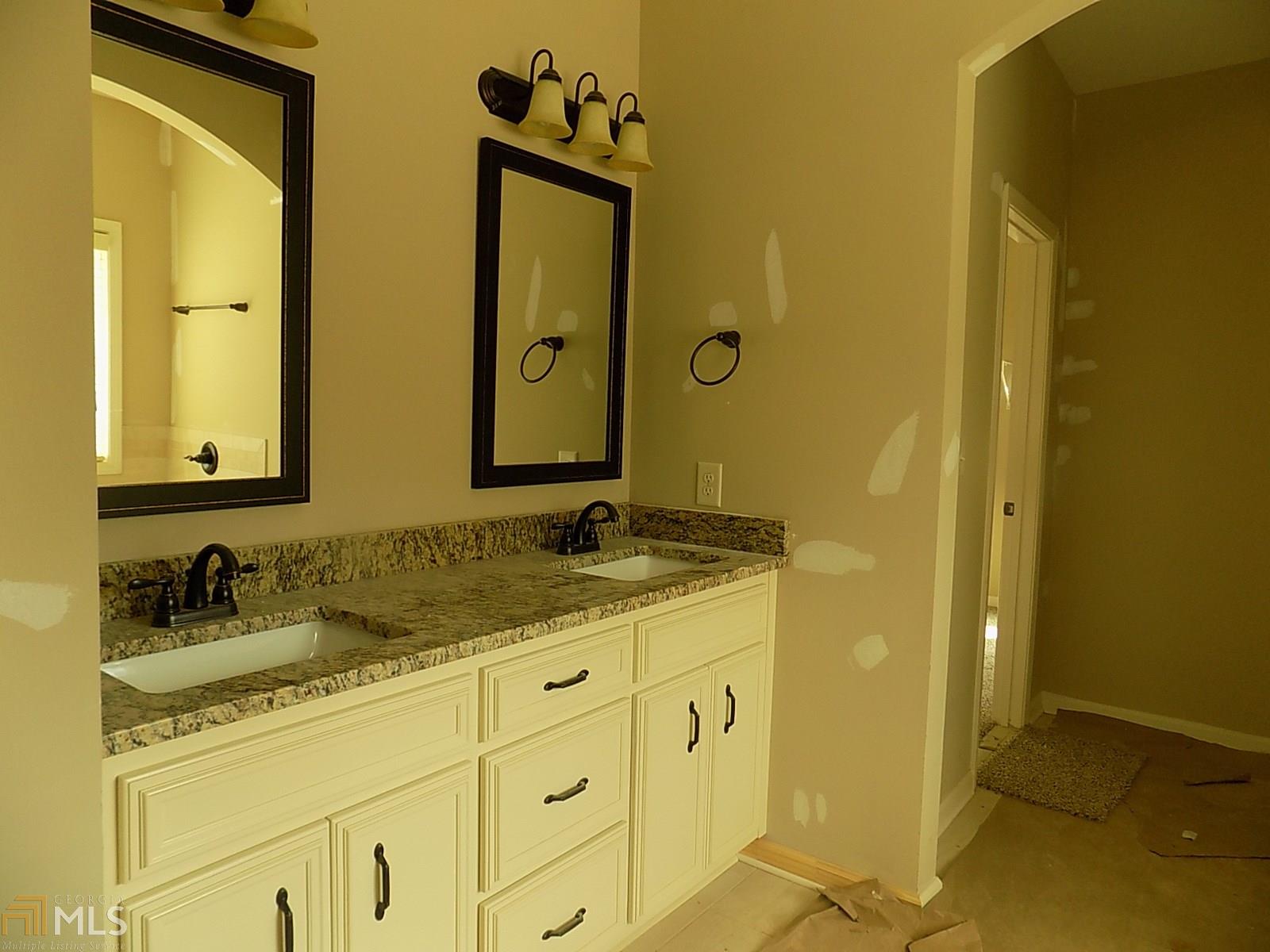 89 Stone Gate Dr, Lagrange, GA 30241 photo 6
