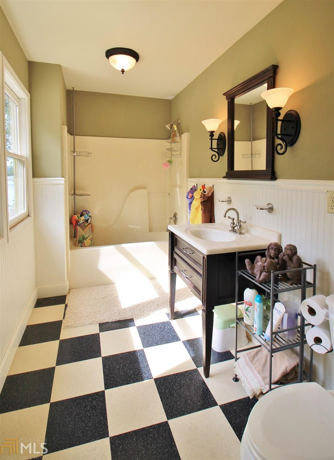 102 Tall Pines Dr, Jackson, GA 30233 photo 34