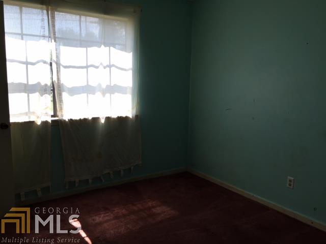5708 Phillips Dr, Morrow, GA 30260 photo 6