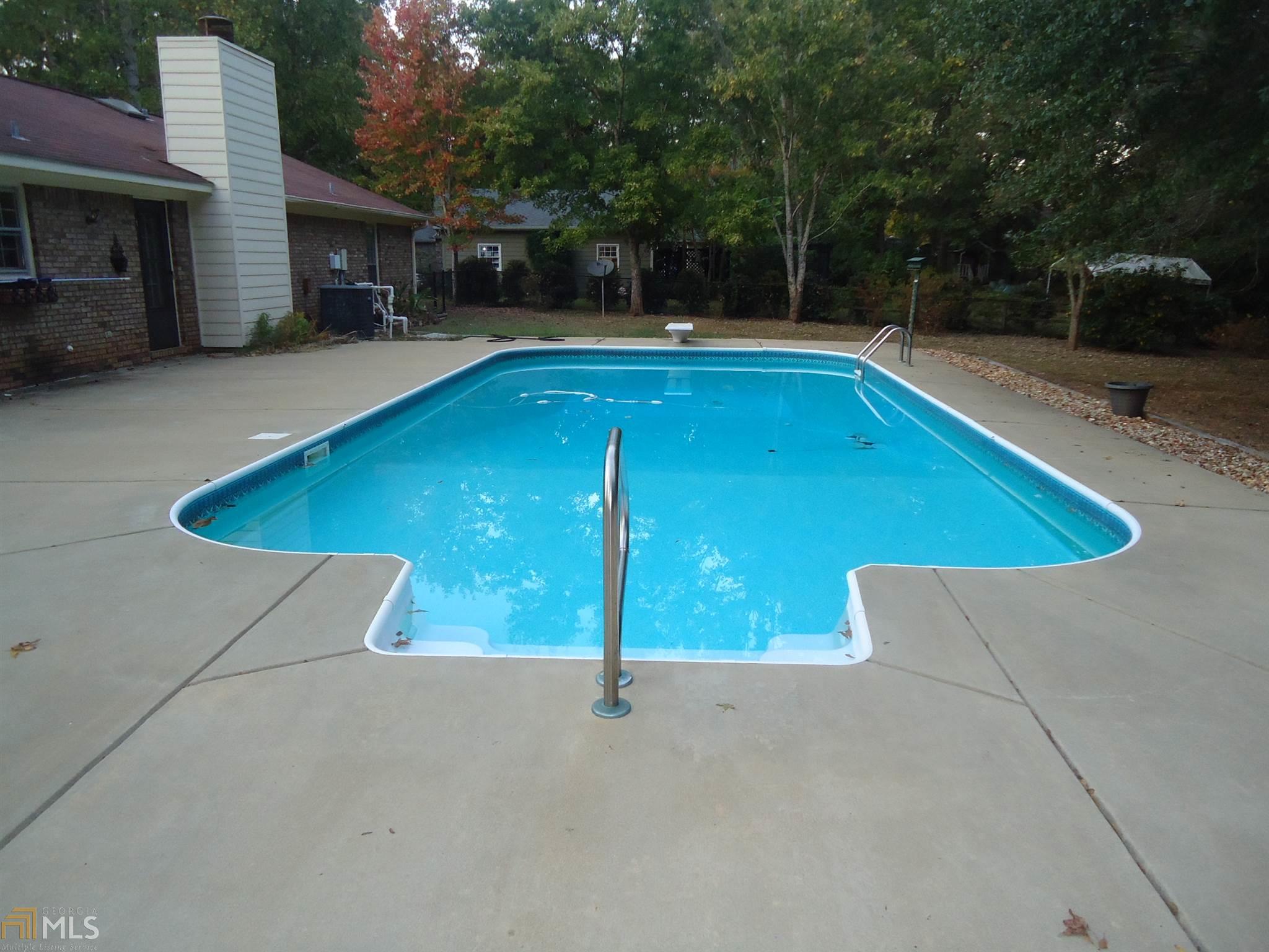 728 Whitaker Rd, Lagrange, GA 30240 photo 3