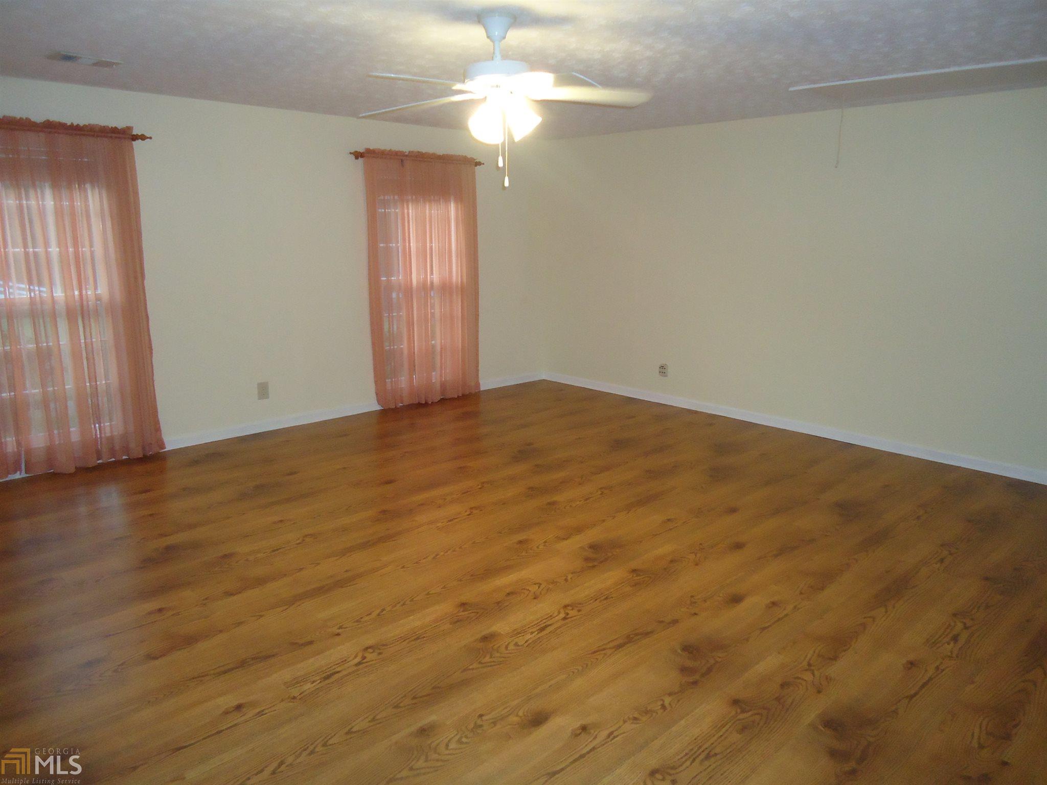 728 Whitaker Rd, Lagrange, GA 30240 photo 5