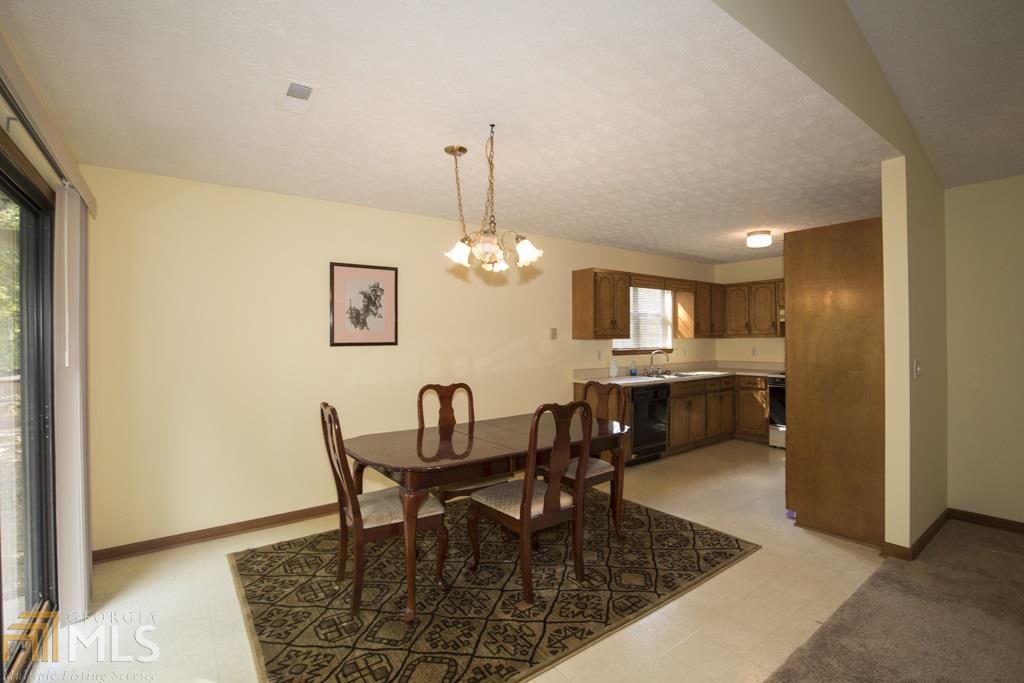 1305 Bugle Ct, Hampton, GA 30228 photo 9