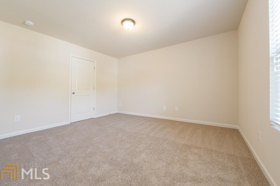 1460 Turning Leaf Ln, Pendergrass, GA 30567 photo 4