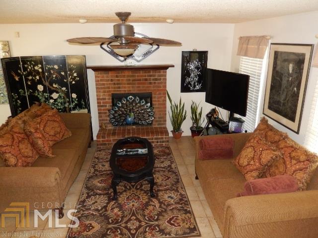 304 Crawford Cir, Toccoa, GA 30577 photo 5