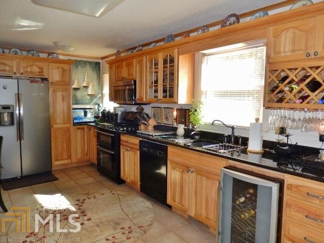 304 Crawford Cir, Toccoa, GA 30577 photo 2