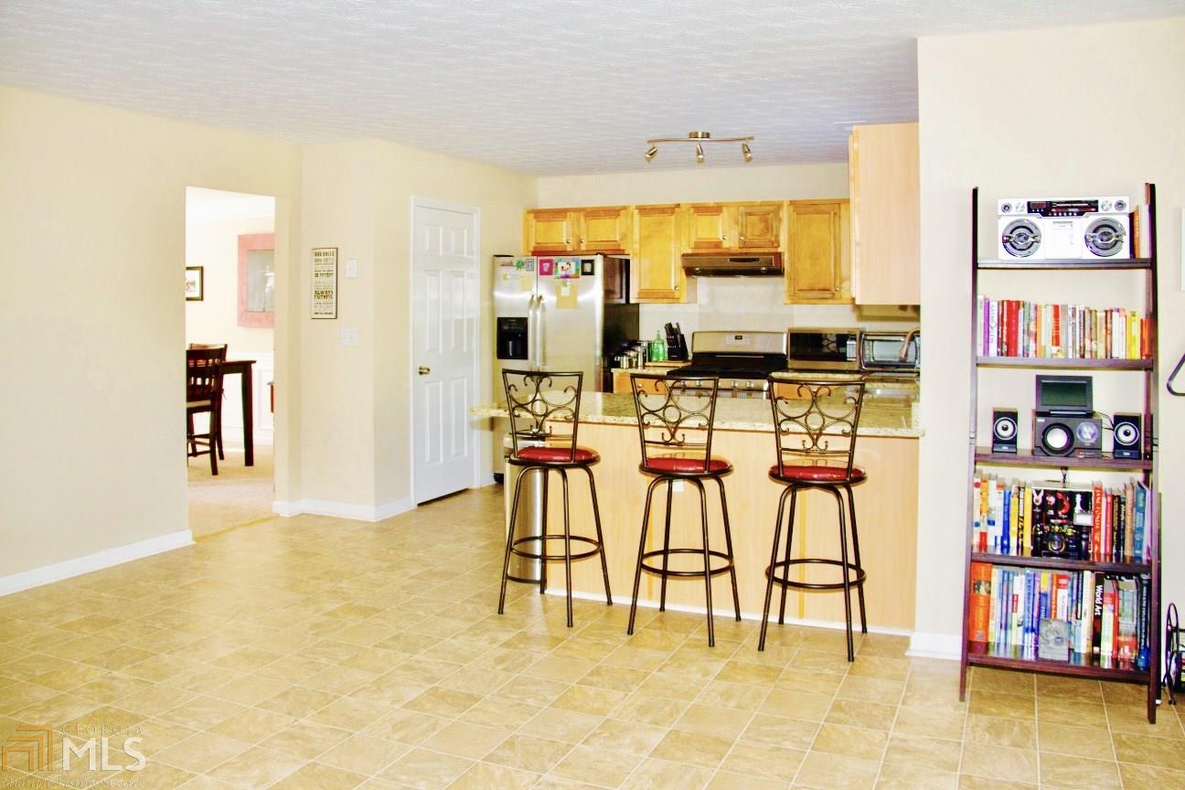 404 Kimberwick Dr, Hampton, GA 30228 photo 4