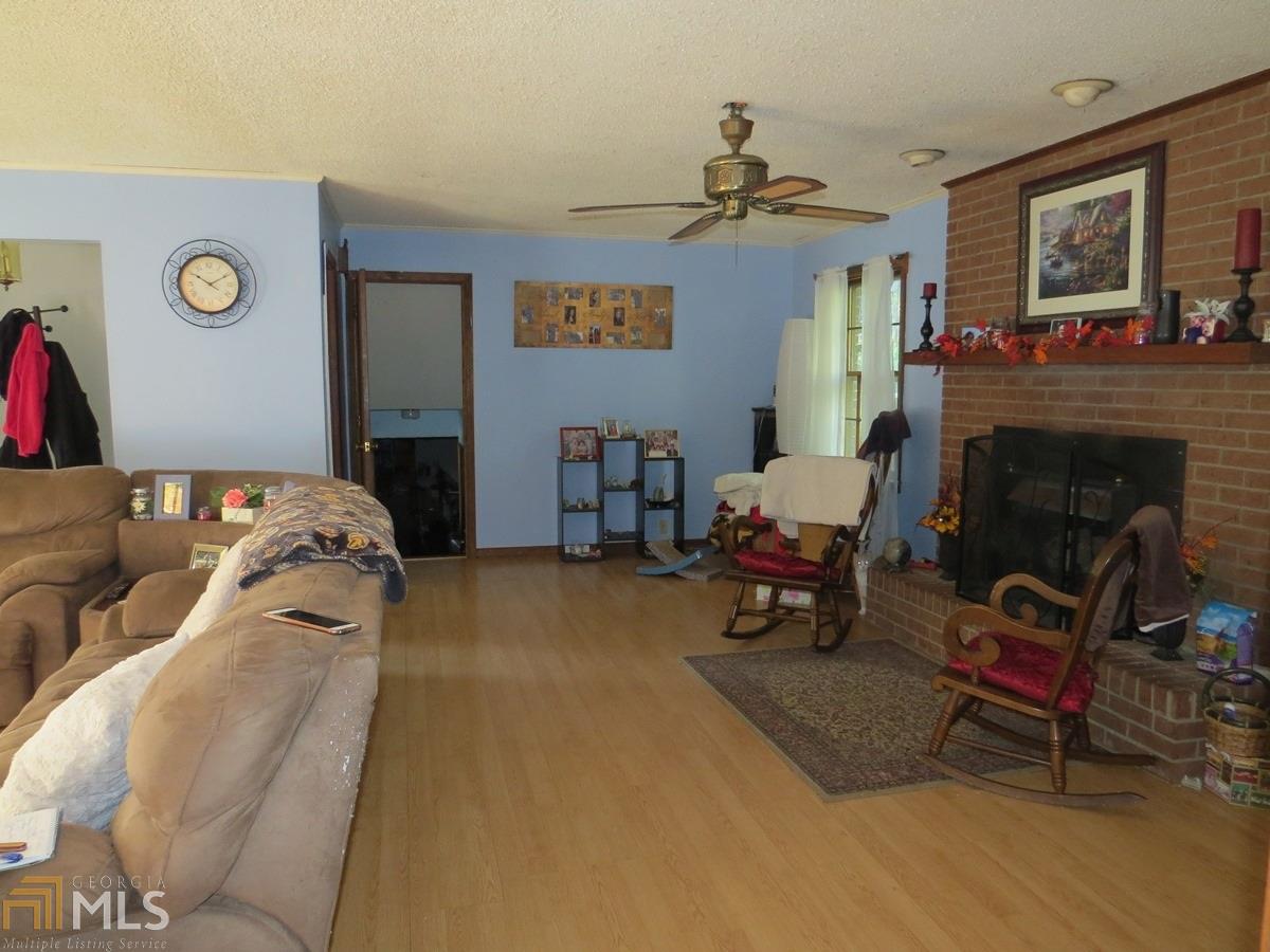 472 Valley Dr, Toccoa, GA 30577 photo 13