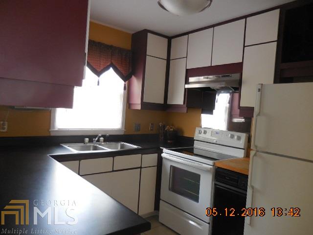 556 High Point Dr, Macon, GA 31210 photo 13