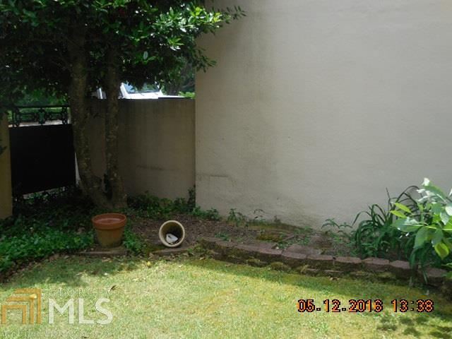 556 High Point Dr, Macon, GA 31210 photo 3