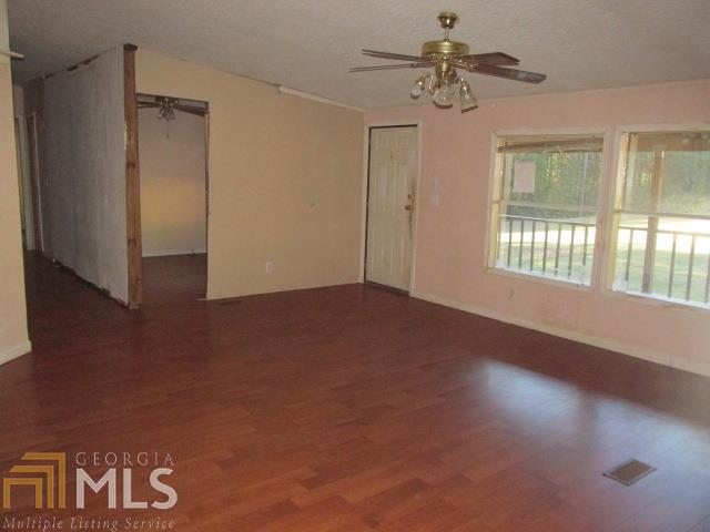 232 Oak Dr, Lagrange, GA 30240 photo 3