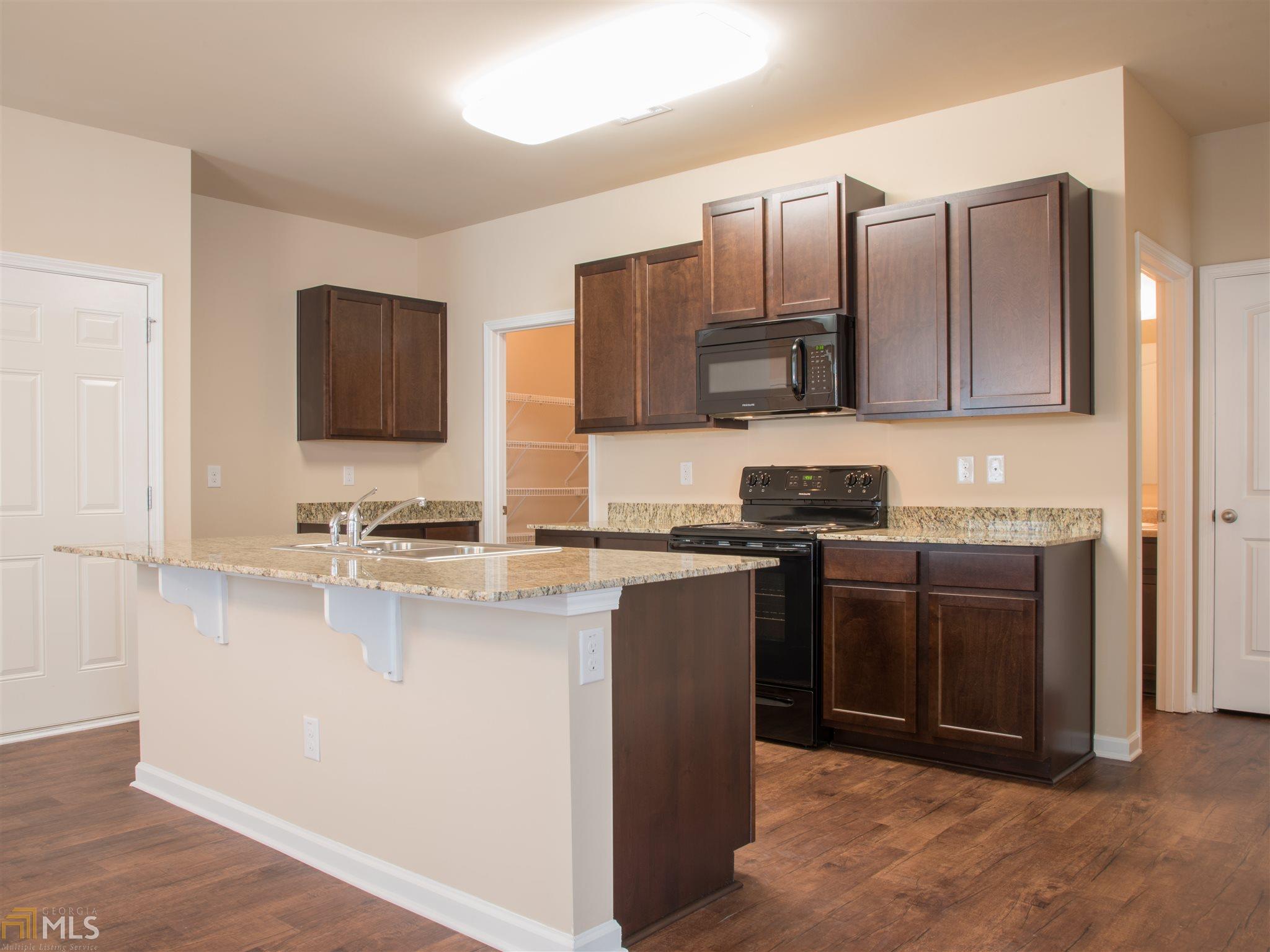 1952 Osprey Dr, Hampton, GA 30228 photo 4