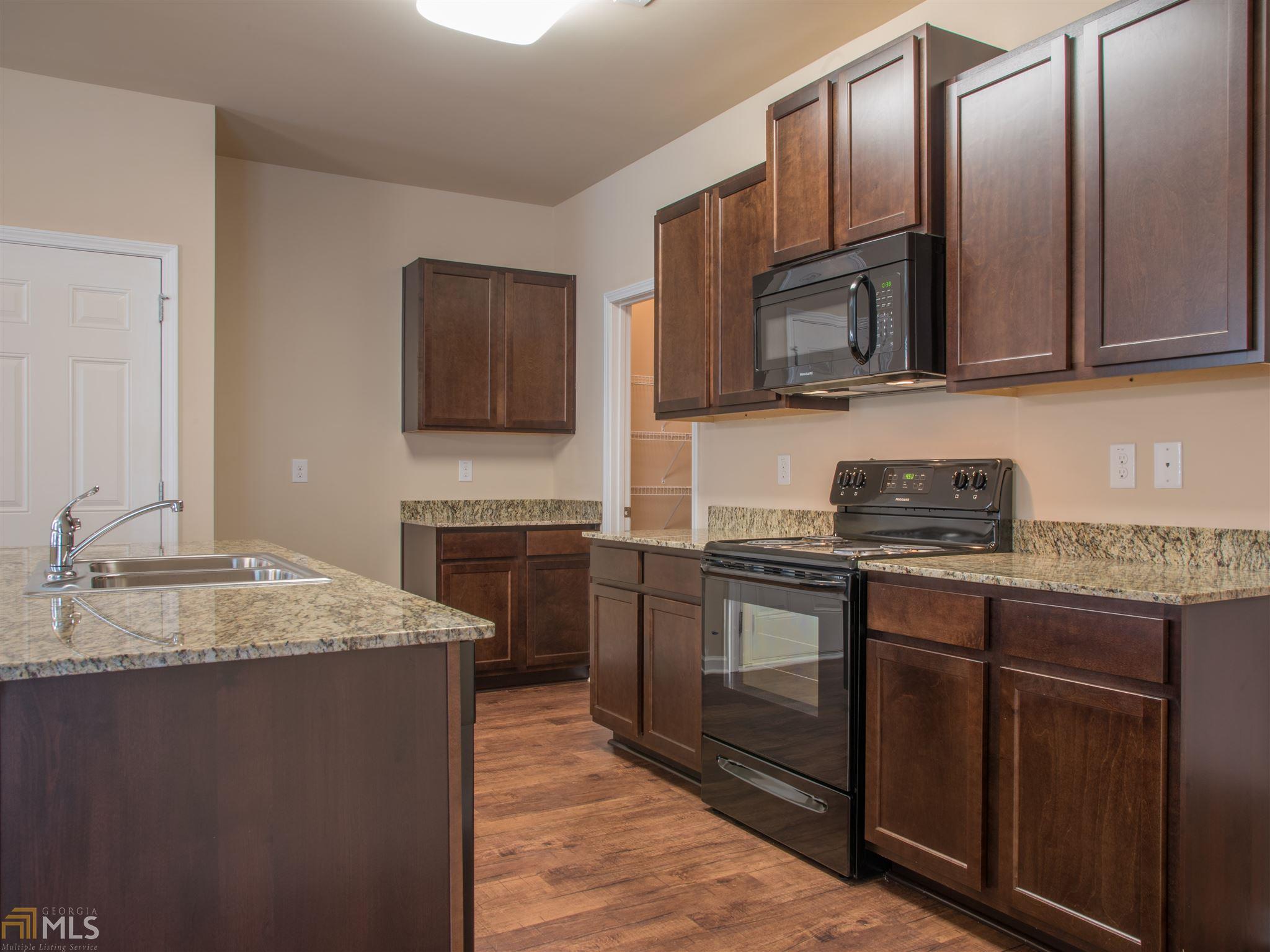 1952 Osprey Dr, Hampton, GA 30228 photo 5