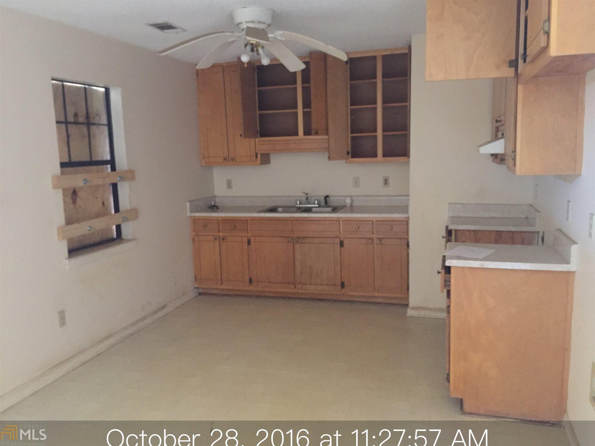 100 Windridge Dr, Covington, GA 30014 photo 3
