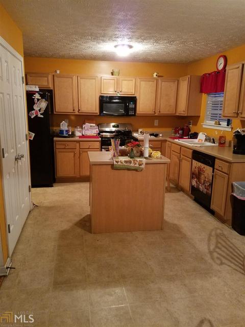 285 Timberlake Ter, Covington, GA 30016 photo 5