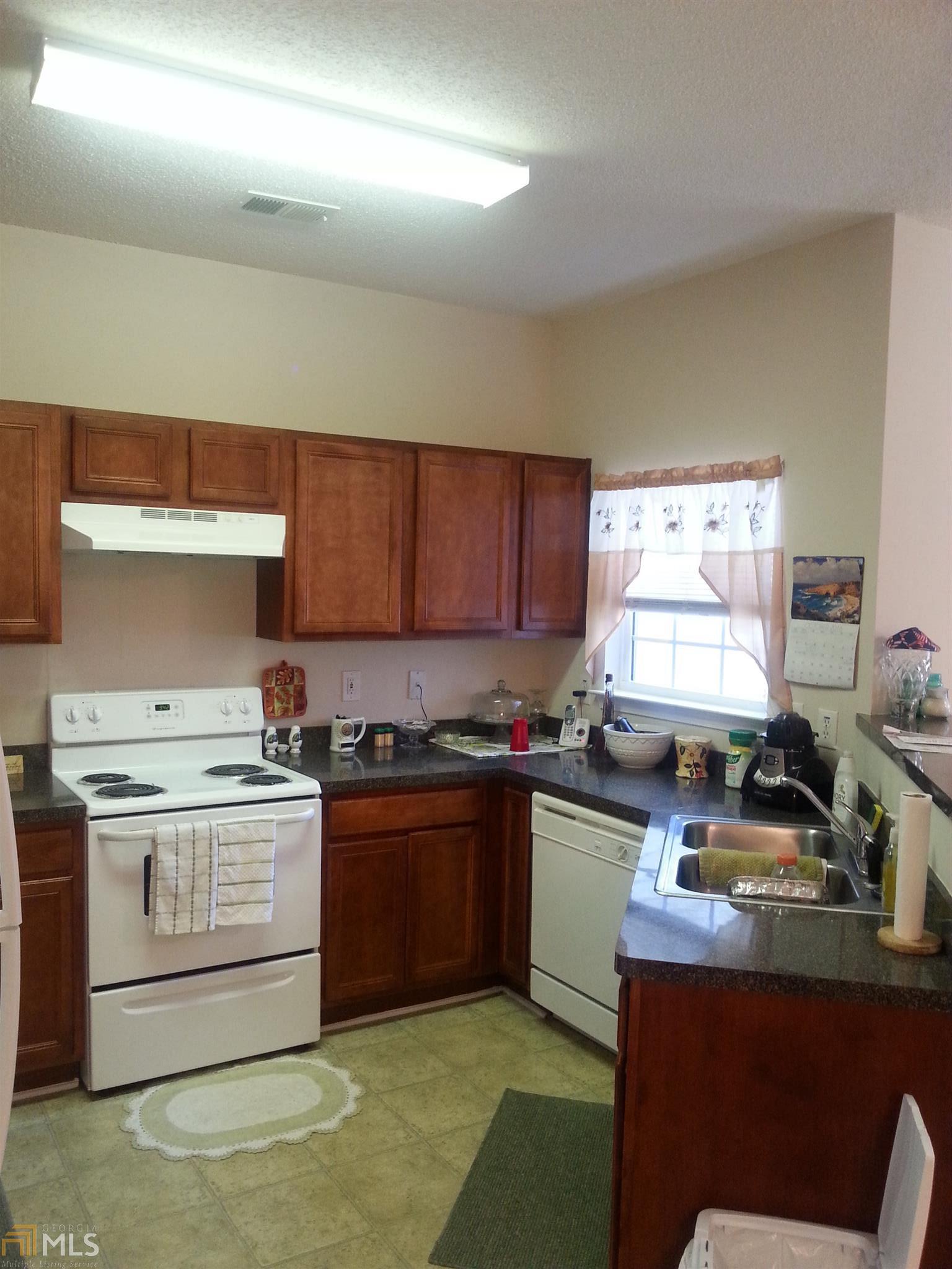2290 Nicole Dr, Hampton, GA 30228 photo 3