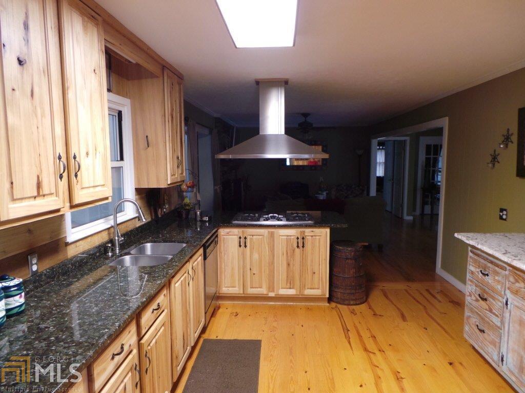 100 Holly Point Dr, Lagrange, GA 30240 photo 3