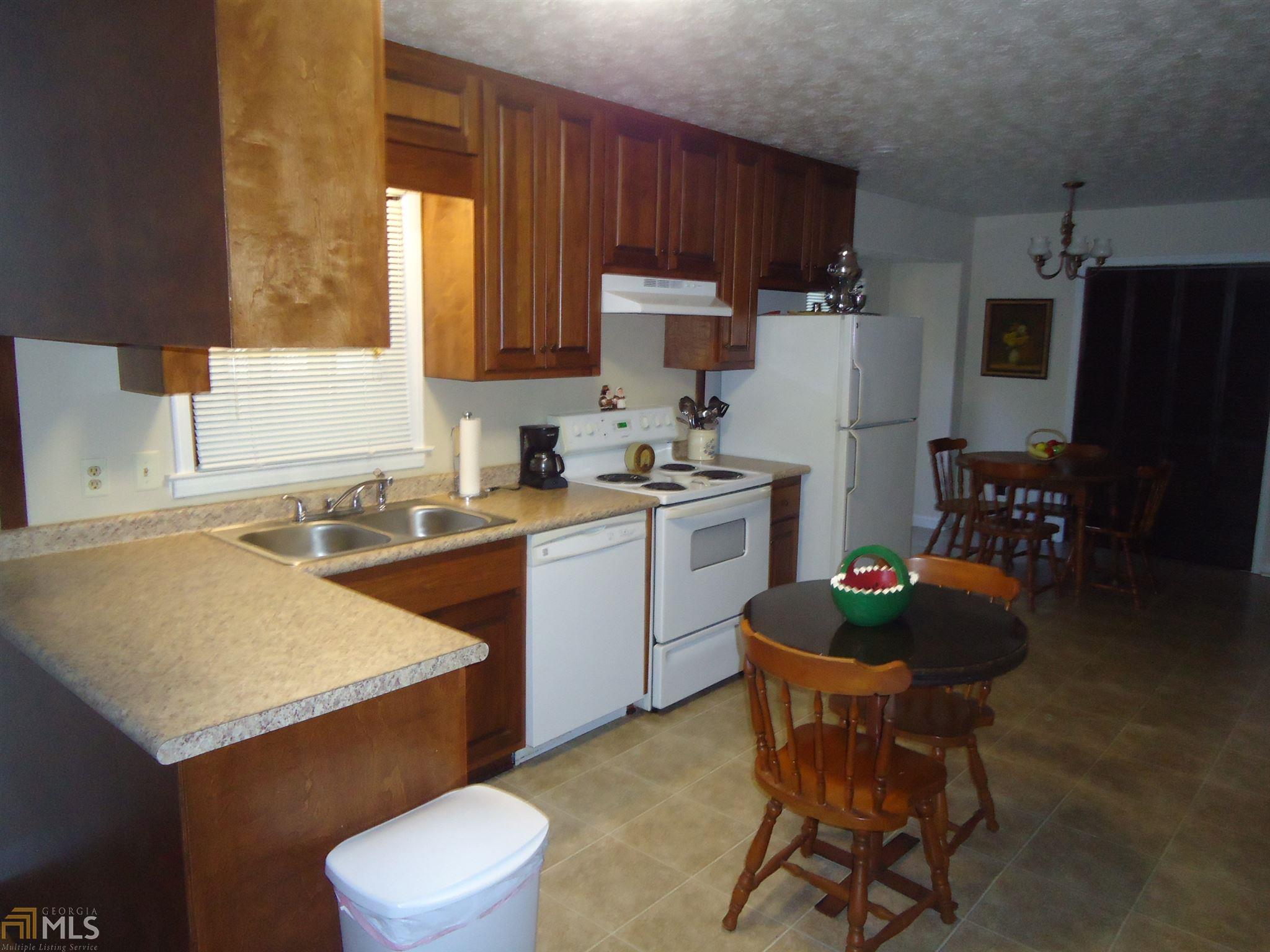 939 Newton, Lagrange, GA 30240 photo 10
