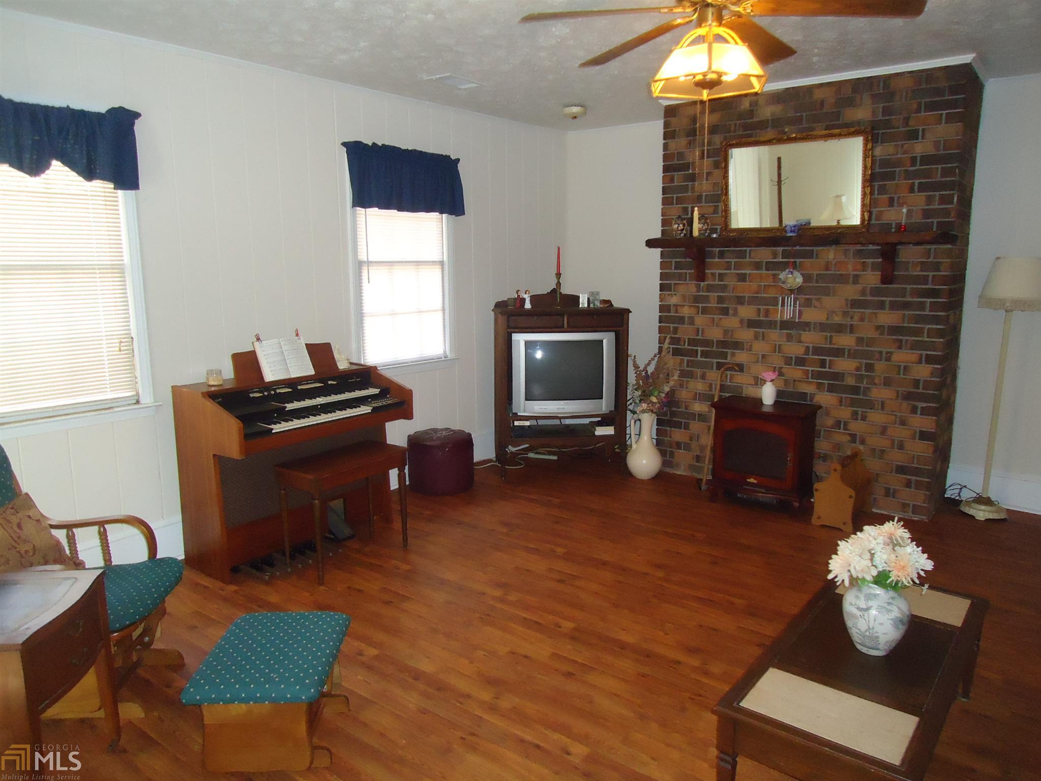 939 Newton, Lagrange, GA 30240 photo 6