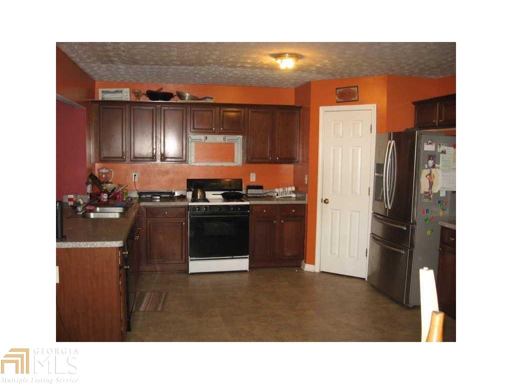 6770 Devon Trce, Stone Mountain, GA 30087 photo 4