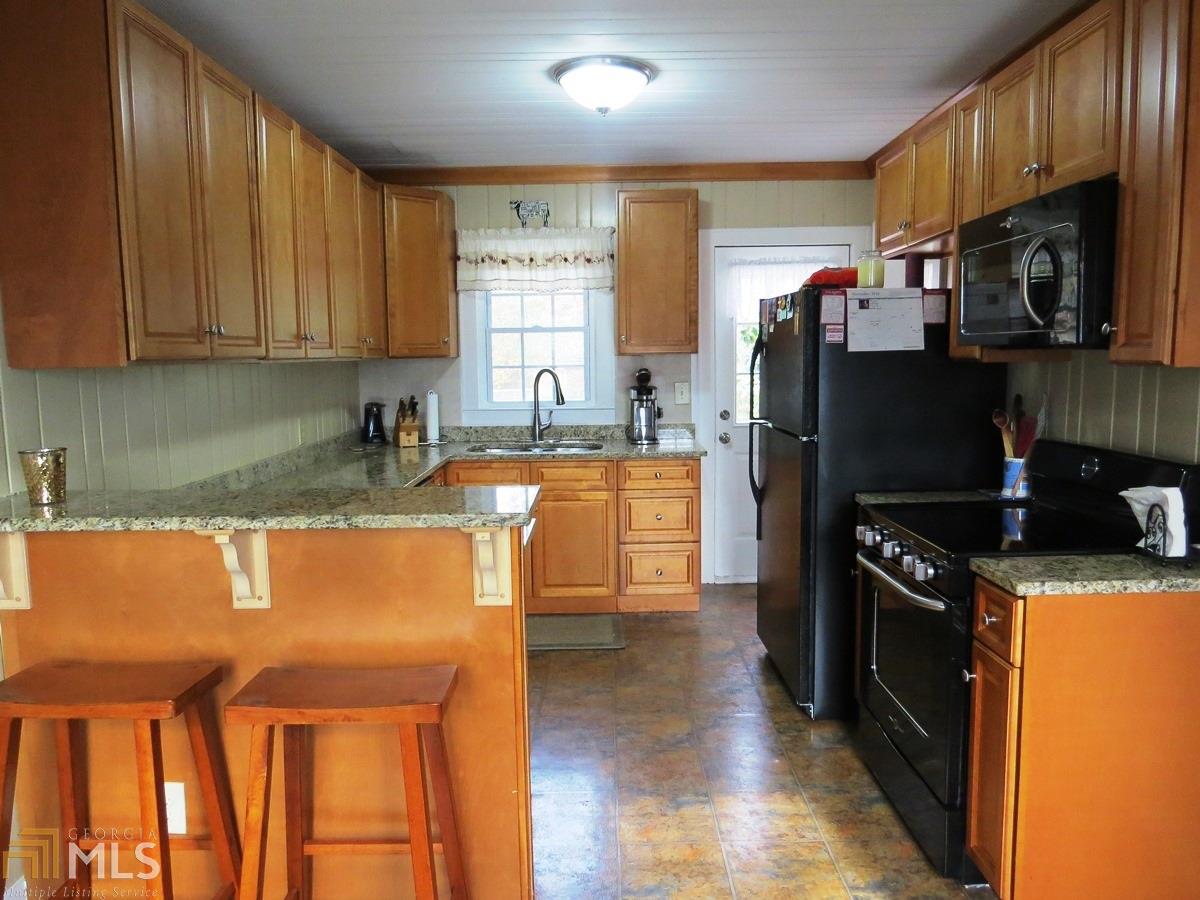 145 Terrell Dr, Toccoa, GA 30577 photo 6