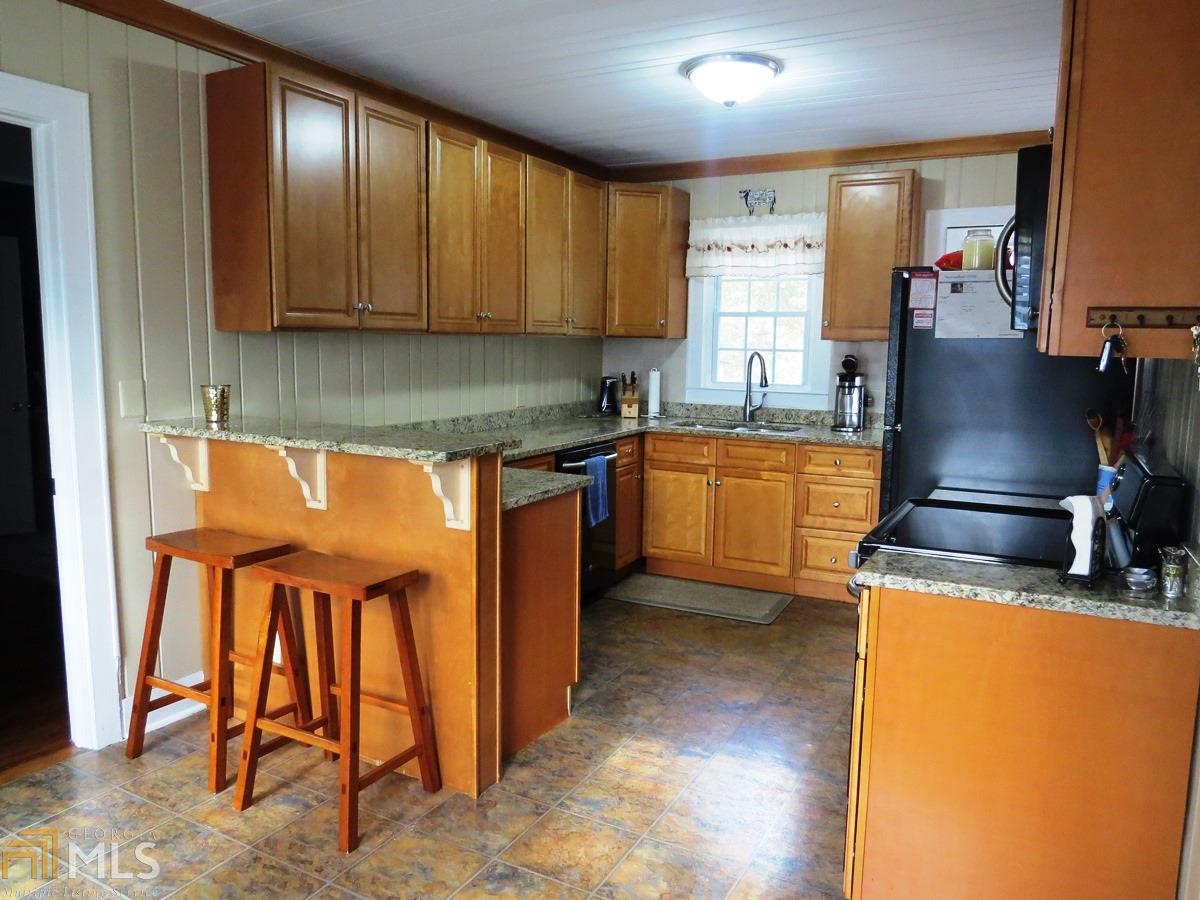 145 Terrell Dr, Toccoa, GA 30577 photo 5
