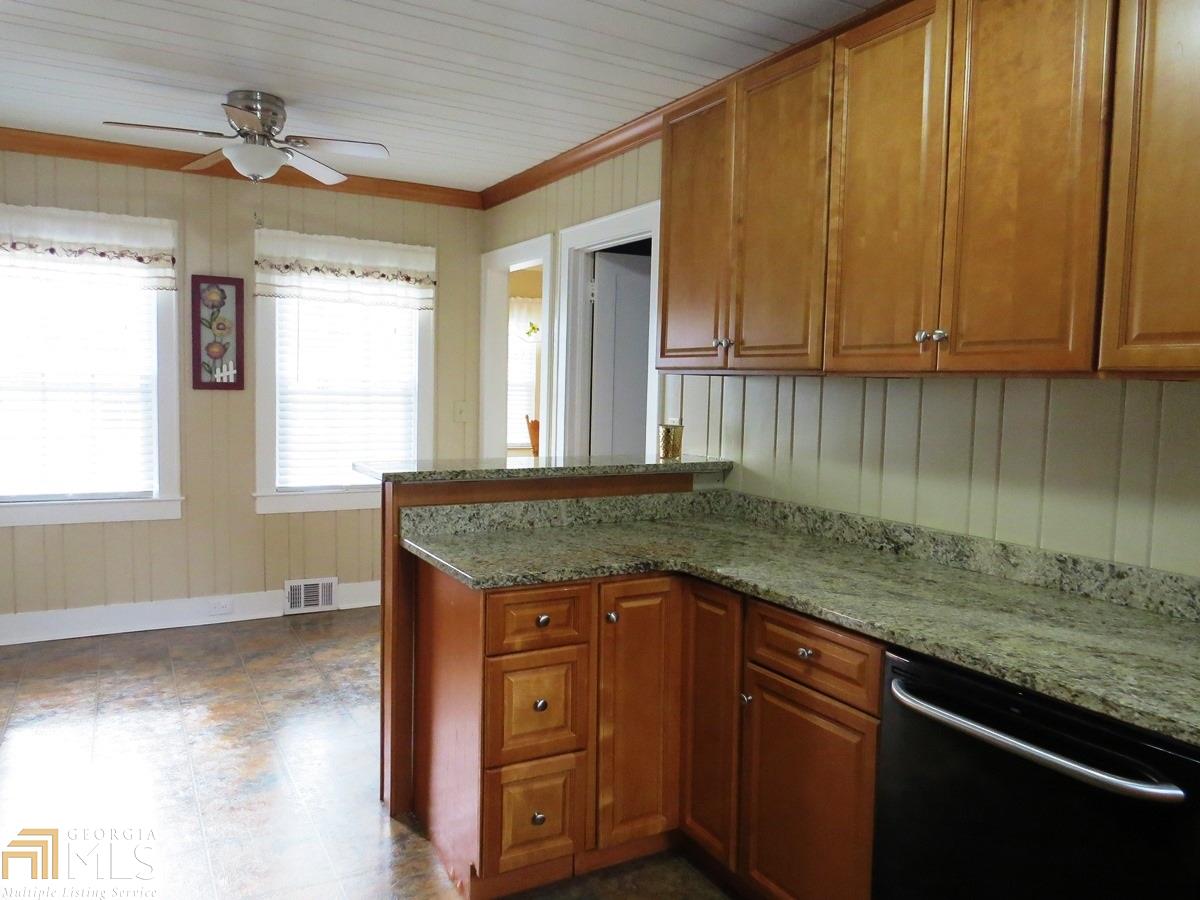 145 Terrell Dr, Toccoa, GA 30577 photo 8