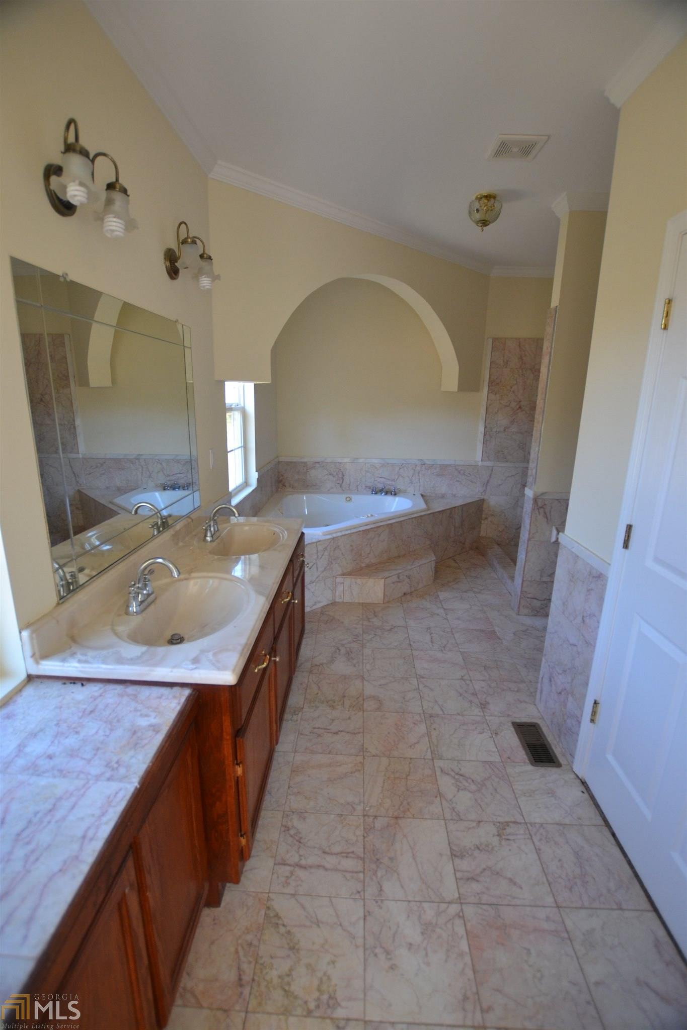 256 Ayers, Mount Airy, GA 30563 photo 11