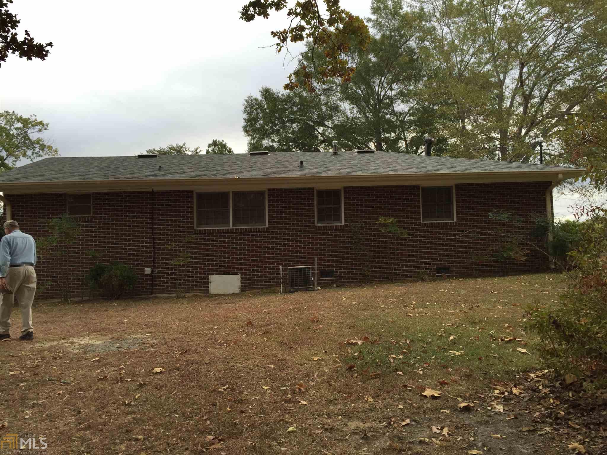 1396 Skyline Dr, Toccoa, GA 30577 photo 2