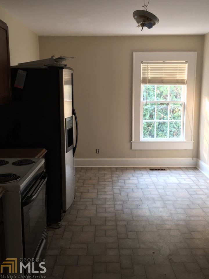 294 W Doyle St, Toccoa, GA 30577 photo 3
