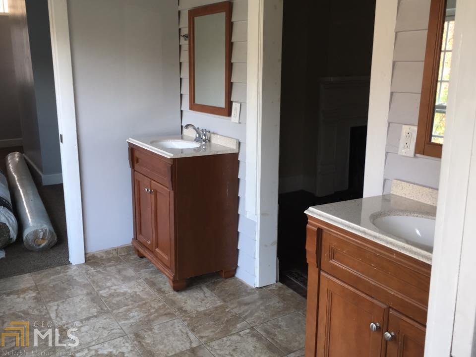 294 W Doyle St, Toccoa, GA 30577 photo 14