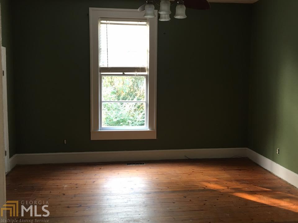 294 W Doyle St, Toccoa, GA 30577 photo 5