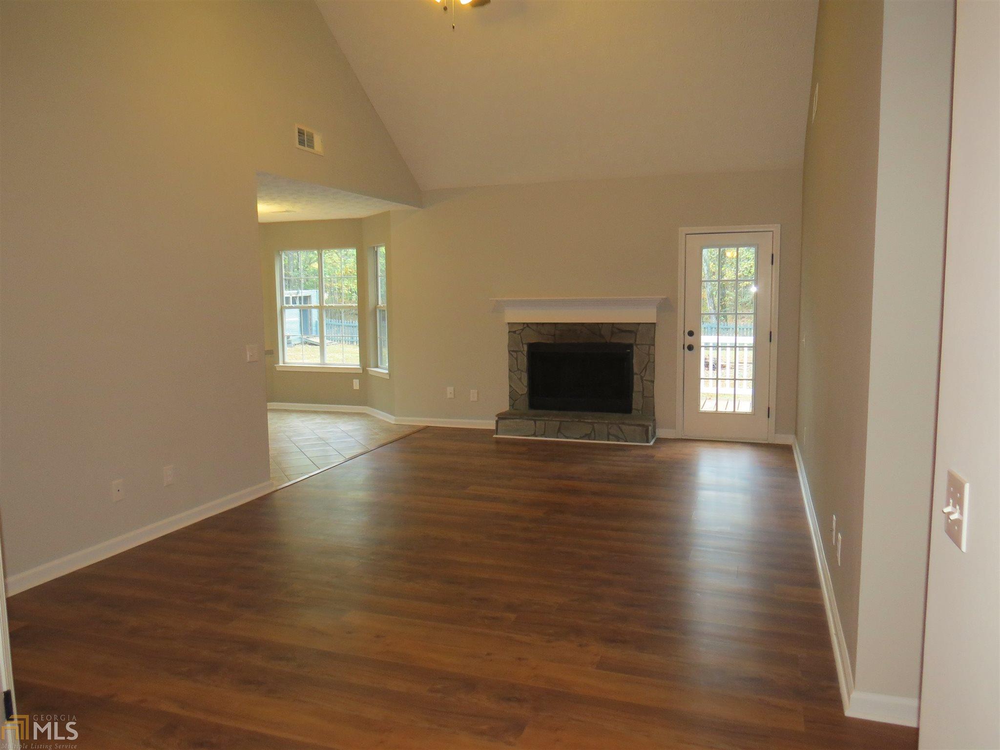1974 Atha Woods Dr, Monroe, GA 30655 photo 2