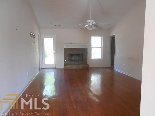 111 Dixie Creek Dr, Lagrange, GA 30240 photo 2