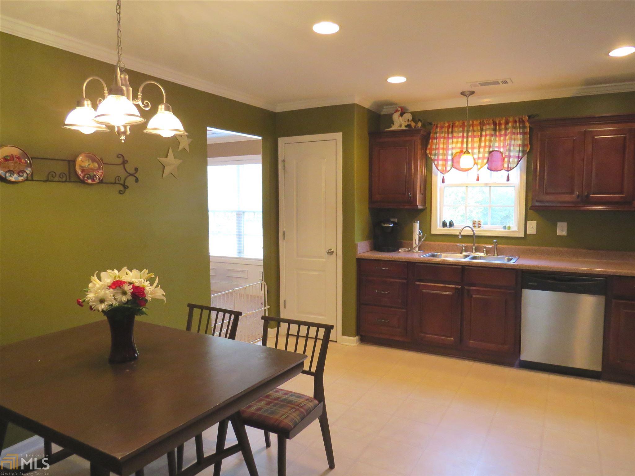 260 Stillmeadow Dr, Commerce, GA 30529 photo 5
