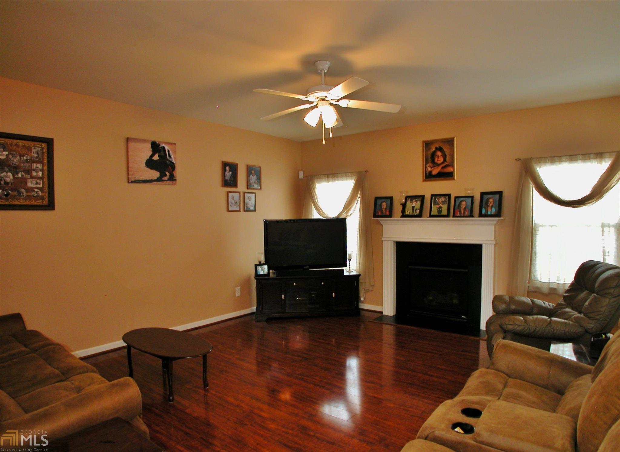 458 Bishop Ct, Commerce, GA 30529 photo 6