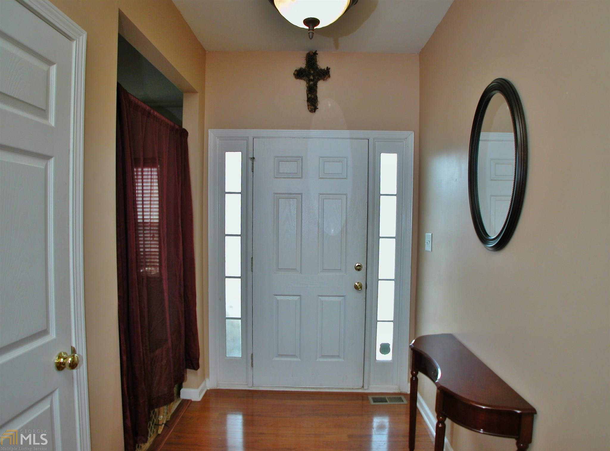 458 Bishop Ct, Commerce, GA 30529 photo 4