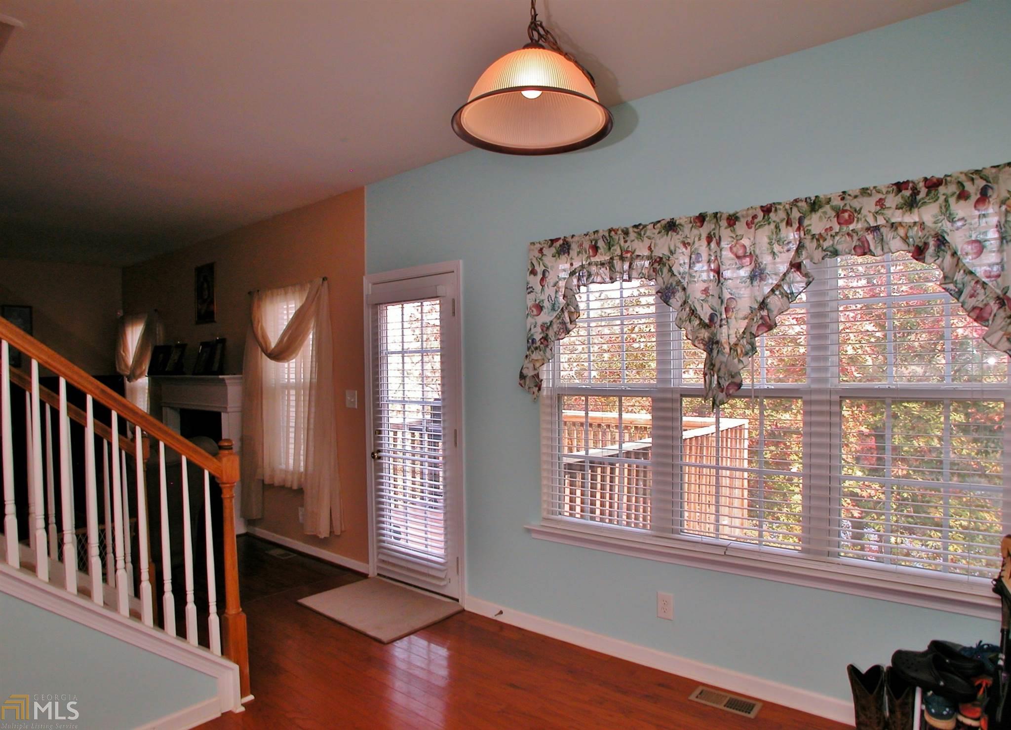 458 Bishop Ct, Commerce, GA 30529 photo 8