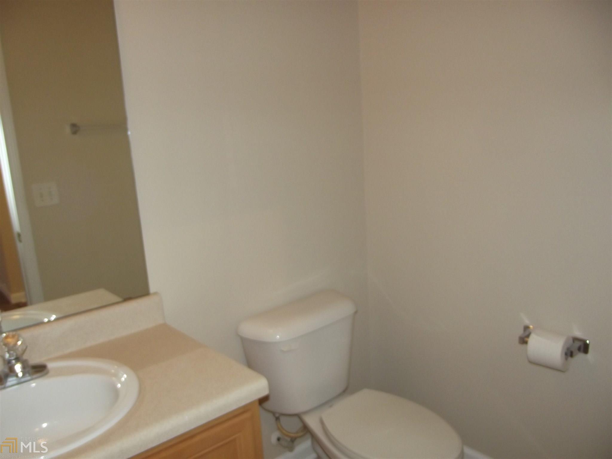 165 Fieldstone Ln, Covington, GA 30016 photo 9