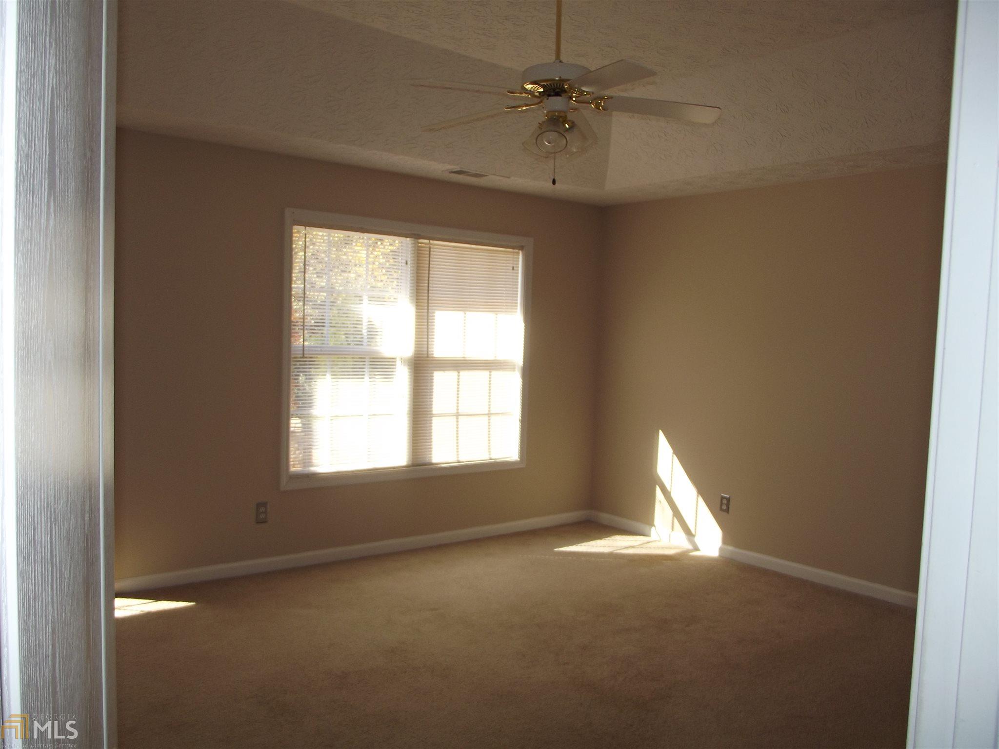 165 Fieldstone Ln, Covington, GA 30016 photo 18
