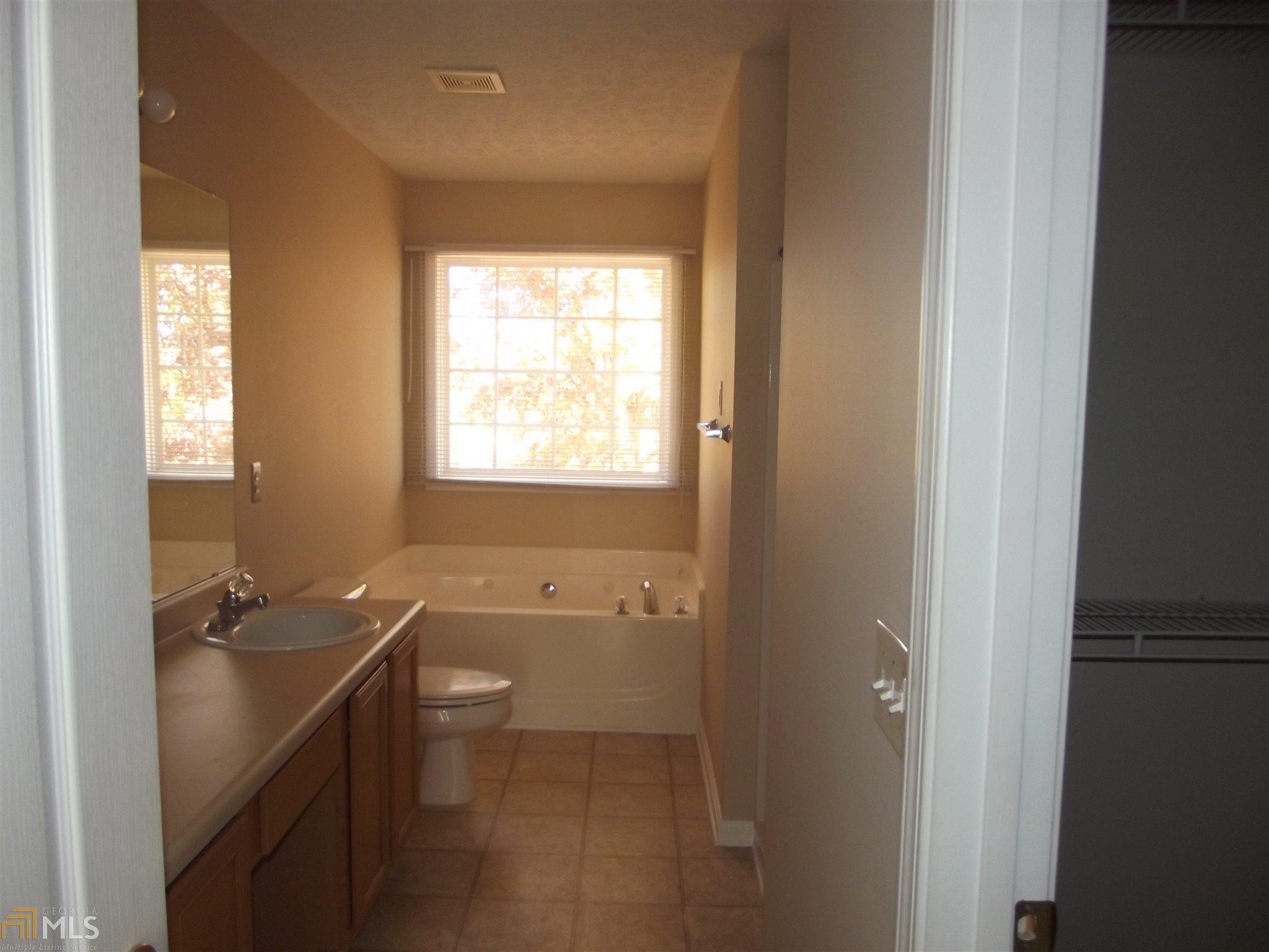 165 Fieldstone Ln, Covington, GA 30016 photo 22