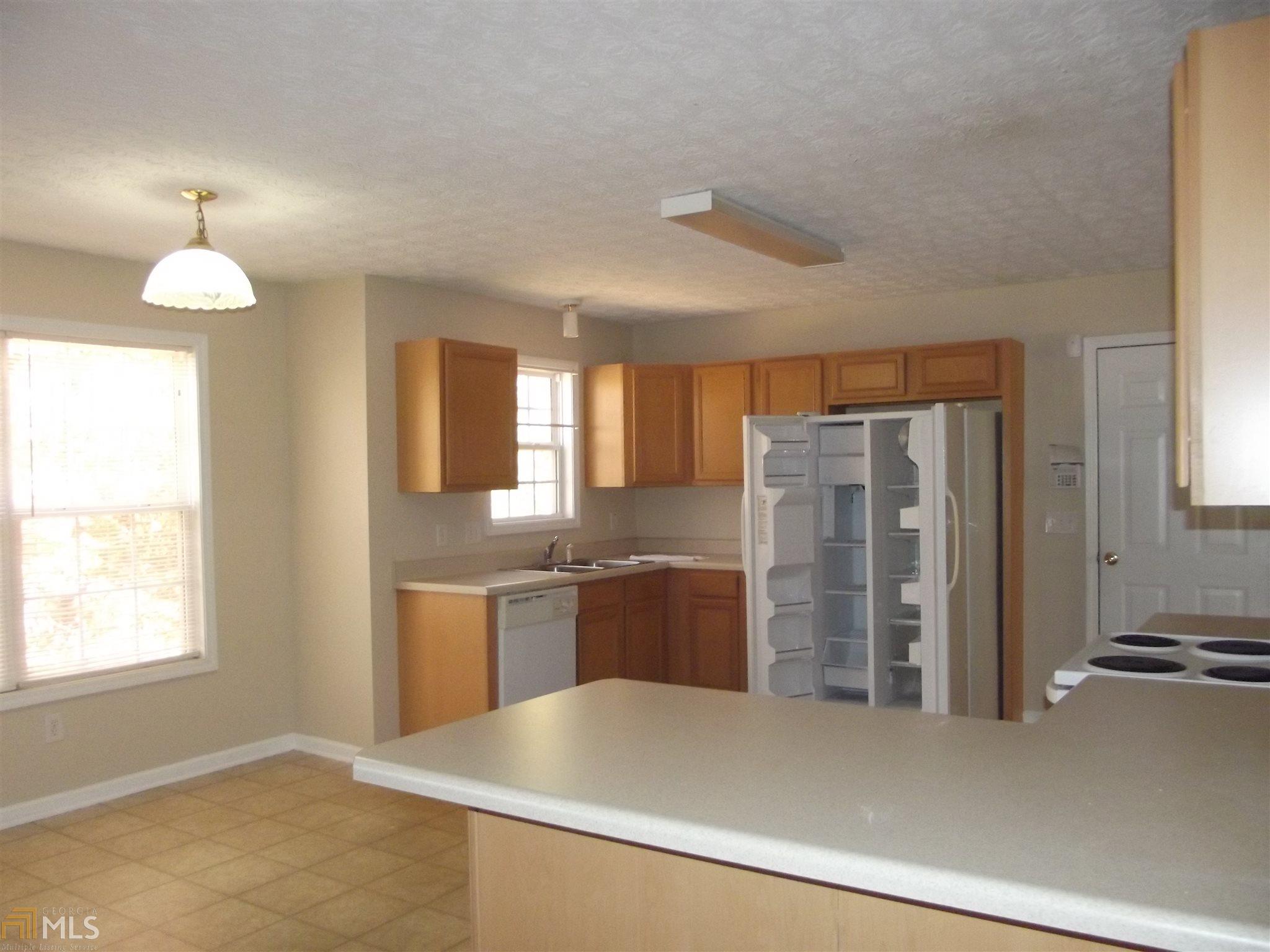 165 Fieldstone Ln, Covington, GA 30016 photo 7